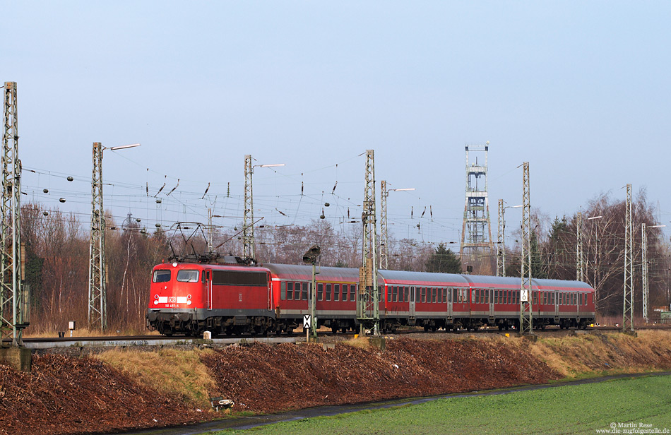 110 493 mit der RB39220 Dortmund - Münster in Dortmund Derne 