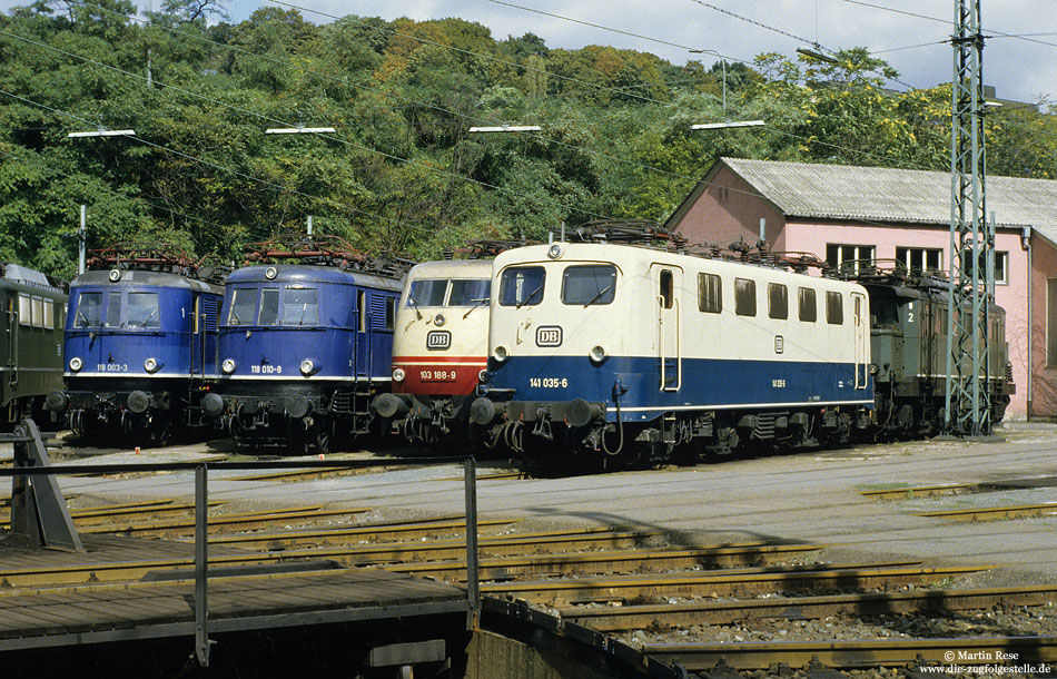 141 035, 103 188, 118 003, 118 010 abgestellt im Bw Würzburg