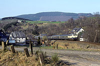 218 141 mit E3693 Essen - Winterberg bei Wulmeringhausen