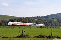 415 022 im Haunetal bei Herrmannspiegel mit Werbung 175 Jahre Eisenbahn in Deutschland