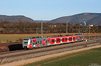 425 260 mit Werbung für die Frauenfußball WM, fotografiert bei Heidelberg Wieblingen