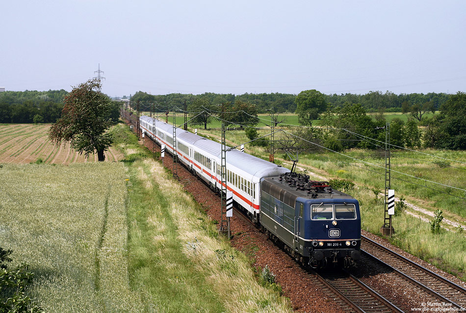 181 206 in blau mit EC65 bei Malsch