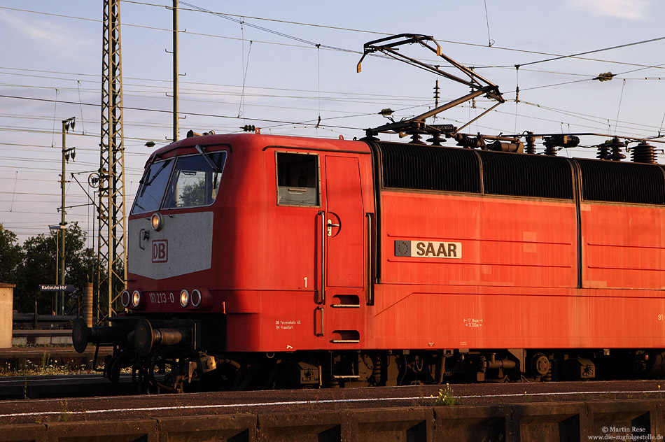 181 212 auf dem Namen Saar getauft in orientrot Karlsruhe Hbf