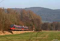 Nahe des Schlosses Ehreshoven finden sich an der KBS 459 einige reizvolle Fotomotive. Hier habe ich den 644 023 fotografiert, der als RB 11847 auf dem Weg von Marienheide nach Köln war. 22.12.2007