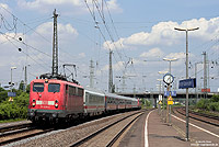 Noch einmal die 115 205 mit dem IC2862. Fotografiert am 25.6.2010 in Hürth Kalscheuren.