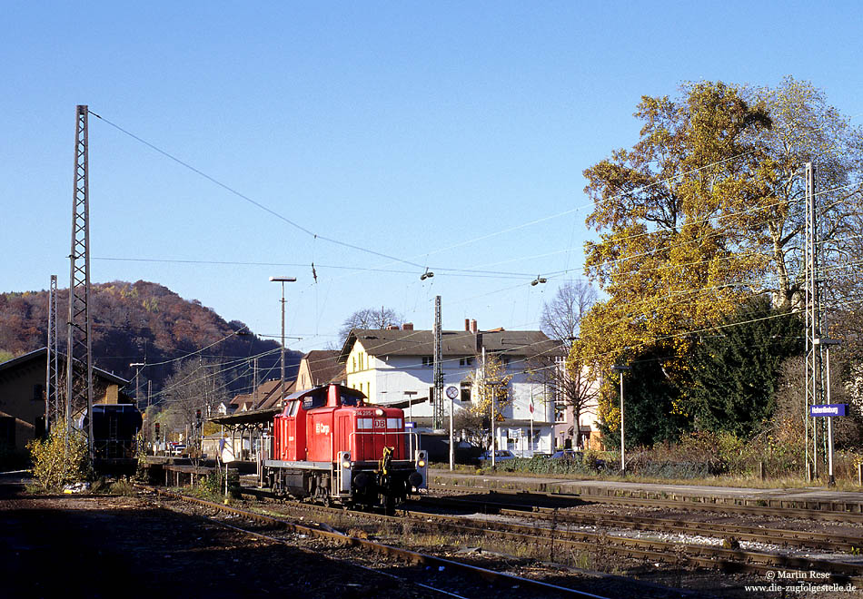 294 295 rangiert im Bahnhof Hohenlimburg auf der Ruhr-Sieg-Strecke