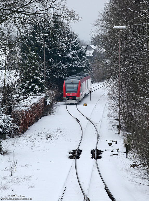 648 108 bei der Einfahrt in Menden auf der Hönnetalbahn