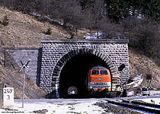 E3680 Warburg – Hagen mit CityBahn 218 137 am Messinghauser Tunnel