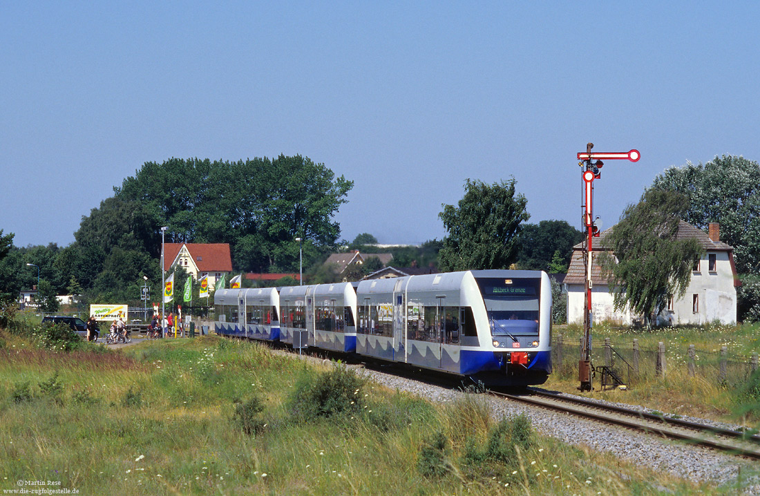 3-teiliger 646 auf der Insel Usedom bei Zinnowitz mit Formsignal