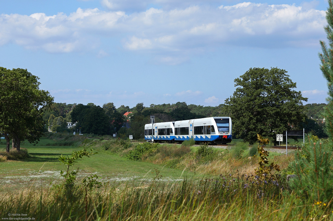 646 127 der UBB auf der Insel Usedom zwischen Kolpinsee und Stubbenfelde