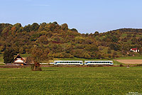 Auf der Strecke Schorndorf – Oberndorf (KBS787) verkehrt die WEG mit Triebwagen vom Typ NE81 und Regioshuttle im Halbstundentakt. Zwischen Michelau und Schlechtbach fährt das aus dem VS425 und VT422 gebildete NE81-Gespann als WEG3272 nach Rudersberg Oberndorf.