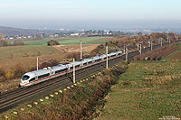 Am 25.11.2014 nutzte ich das ruhige Herbstwetter für ein paar Aufnahmen an der SFS Köln-Rhein/Main. Nahe Bockeroth fährt der 406 052 als ICE121 nach Frankfurt/Main Hbf.