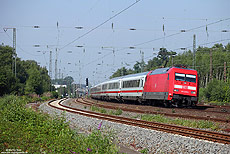 101 139 legt sich bei Bochum Ehrenfeld mit dem IC2310 in die Kurve