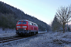 218 834 als Lz im Bahnhof Messinghausen auf der Diemeltalbahn