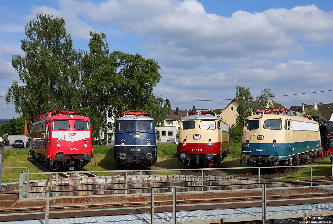 110 300, 110 348, 112 268 TRI, 110 459 GfF auf den Einheitsloktagen an der Drehscheibe des DB-Museums Koblenz-Lützel