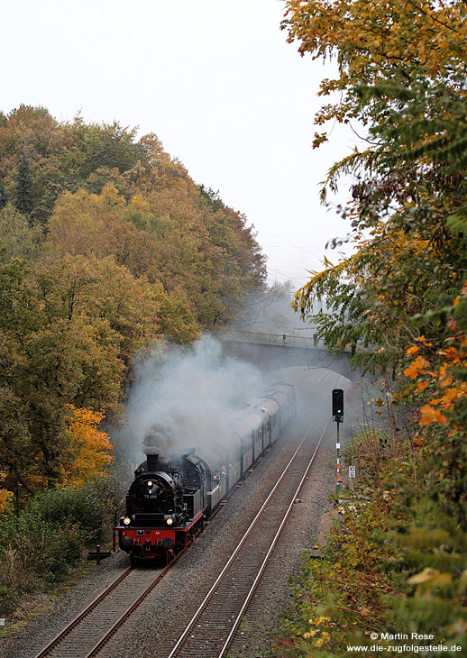 79 468 mit Sonderzug zum Brückenfest 2009 bei Solingen Schaberg