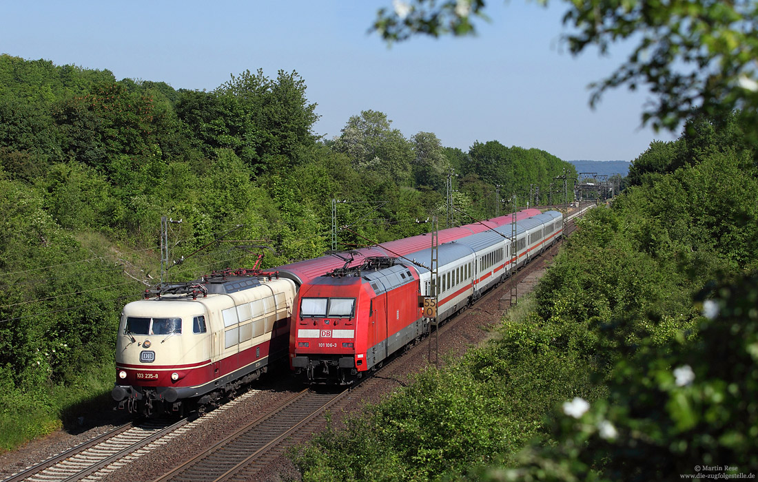 103 235 im Planverkehr vor IC119 begegnet bei Remagen der 101 106 mit IC2010