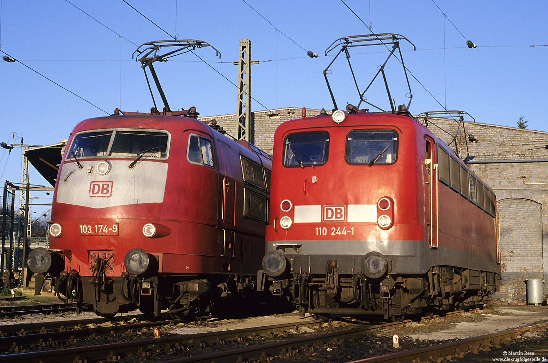 103 174 und 110 244 im Bw Köln Bbf