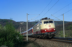 103 167 mit Autoreisezug Christophorus am Abzweig Nantenbach