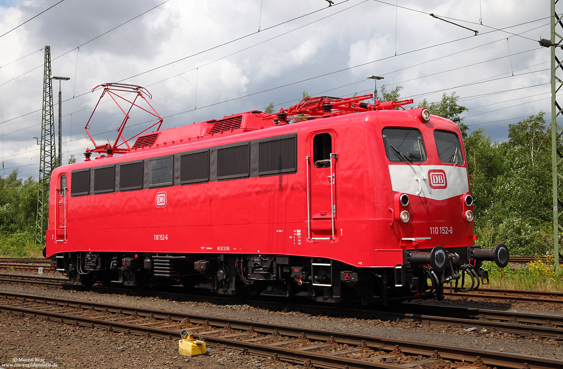 110 152 alias 115 152 in orientrot des Verein Baureihe E10 e.V. im DB-Museum Koblenz Lützel