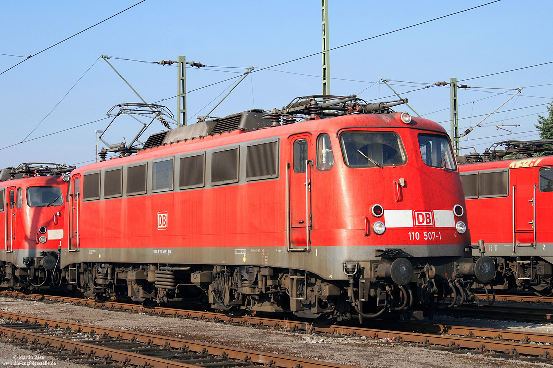 110 507 in Verkehrsrot in Dortmund Bbf