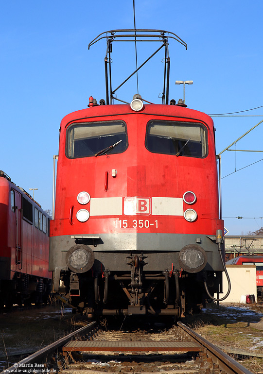 Frontansicht der 115 350 mit LZB in Dortmund Bbf