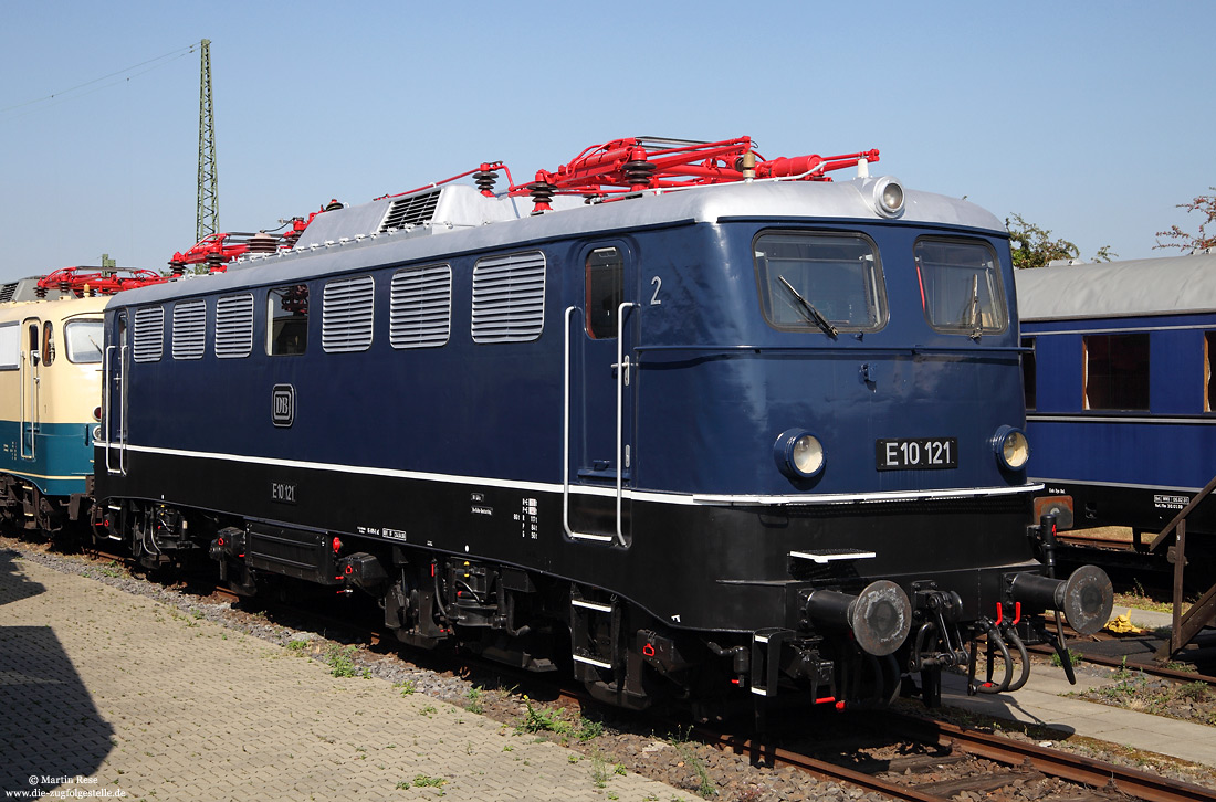 110 121 als E10 121 im DB-Museum Koblenz Lützel