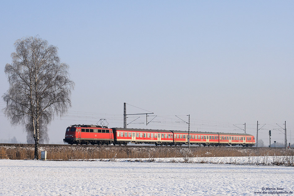 110 411 mit 440-Ersatzzug RB39182 nach Treuchtlingen bei Bäumenheim