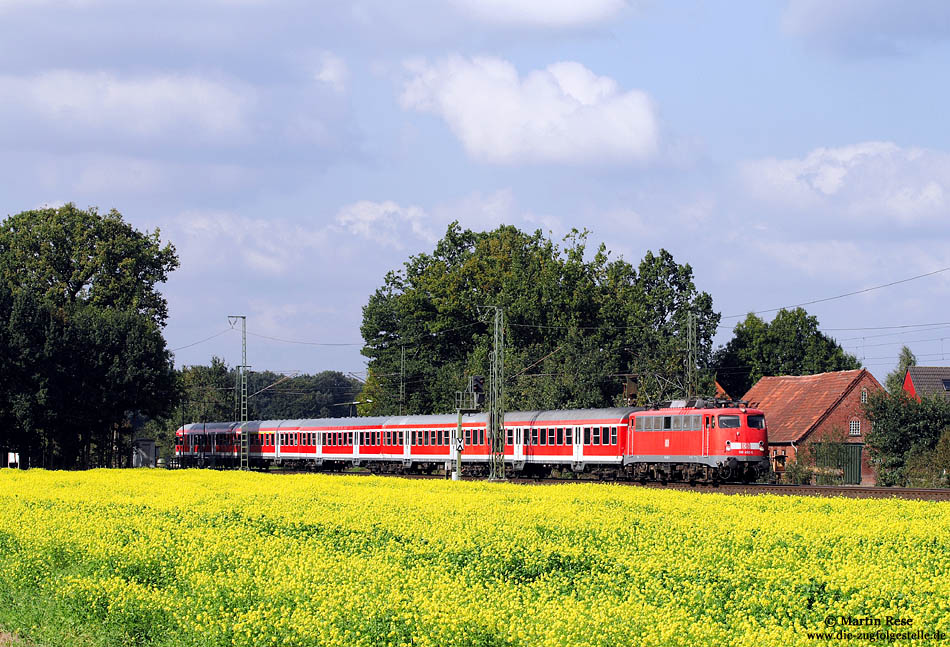 110 452 auf der Emslandstrecke bei Salzbergen an der Grenze zwischen Niedersachsen und NRW