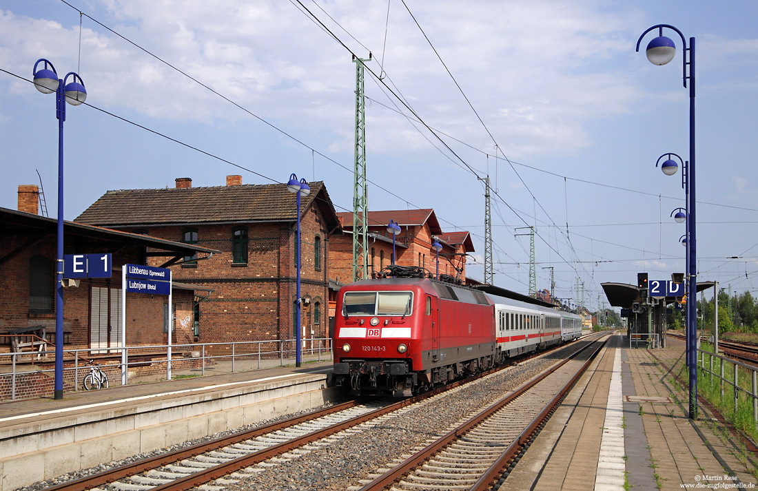 120 143 in der Lausitz in Lübbenau (Spreewald)/ Lubnjow (Btota)