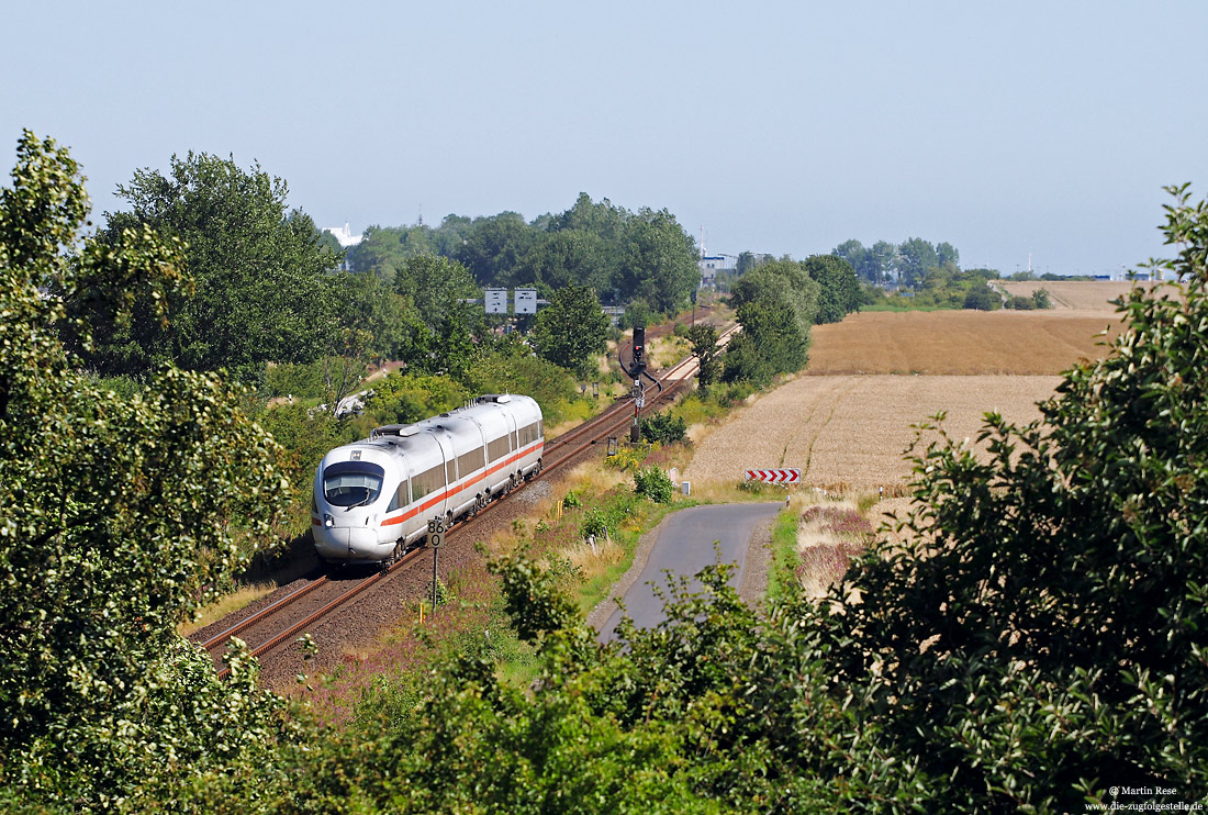 605 010 als ICE38 bei Puttgarden