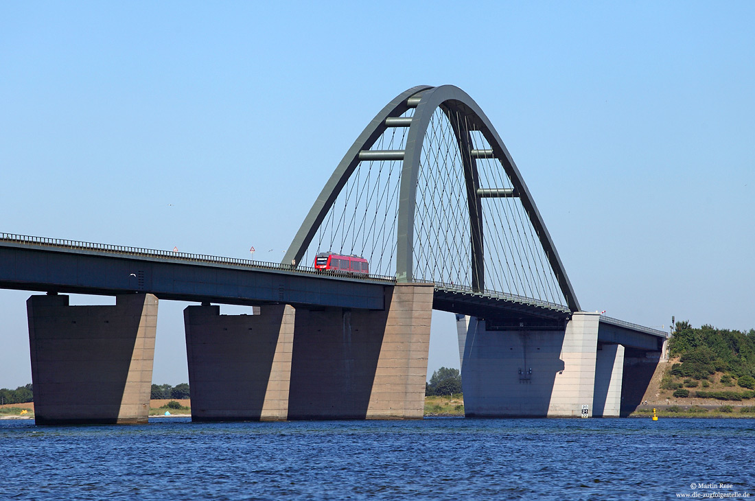 648 340 auf der Fehmarnsundbrücke 