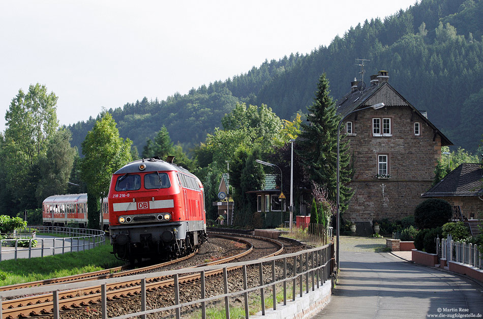 218 216 mit RE12088 in Mürlenbach