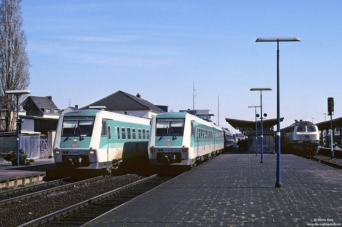 611 006 als RE nach Saarbrücken im Bahnhof Euskirchen