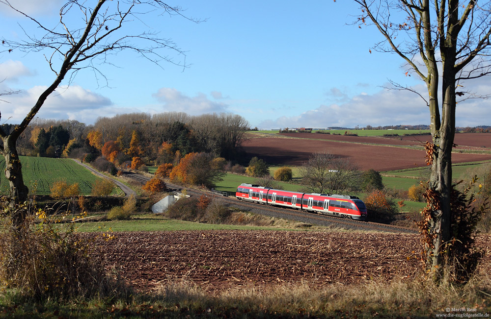 An gleicher Stelle habe ich am 12.11.2012 den RE10173 nach Trier fotografiert.