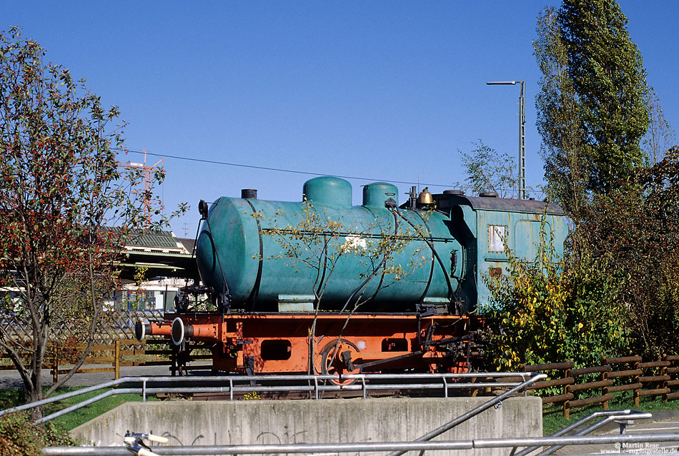 Denkmal Dampfspeicherlok Henschel 23007 am Bahnhof Euskirchen