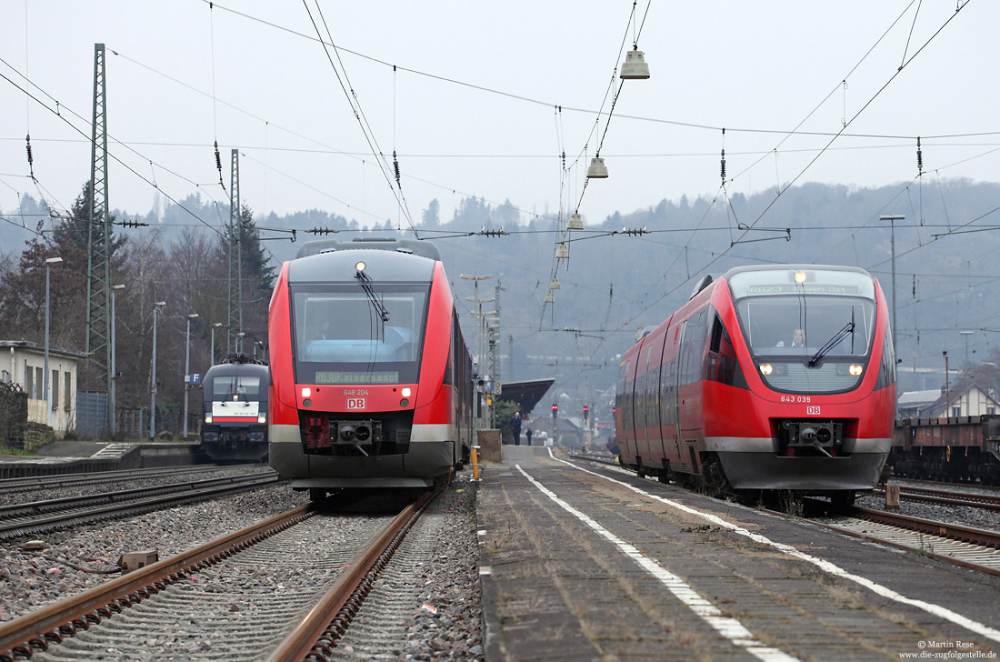 643 039 neben 648 204 im Bahnhof Andernach