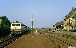 216 136 im Bahnhof Polch