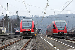 643 039 neben 648 204 im Bahnhof Andernach