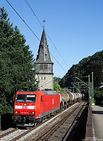 Ebenfalls in St. Goar entstand das Foto der 185 052, die mit einem Güterzug stromabwärts rollt. 6.8.2008