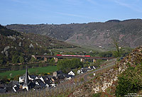 Moselbrücke in Ediger Eller mit Regionalbahn nach Trier