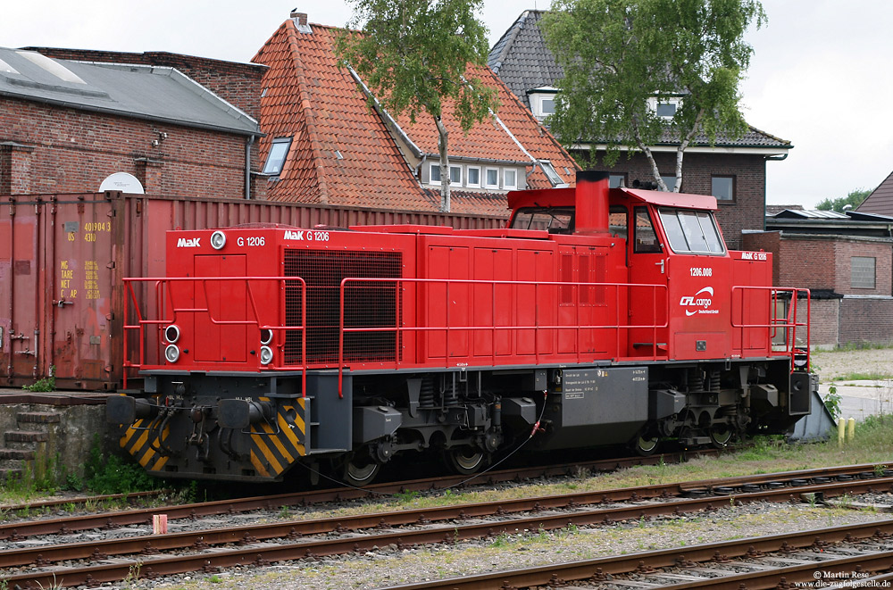 rote 1206.008 der neg im Bahnhof Niebüll NEG