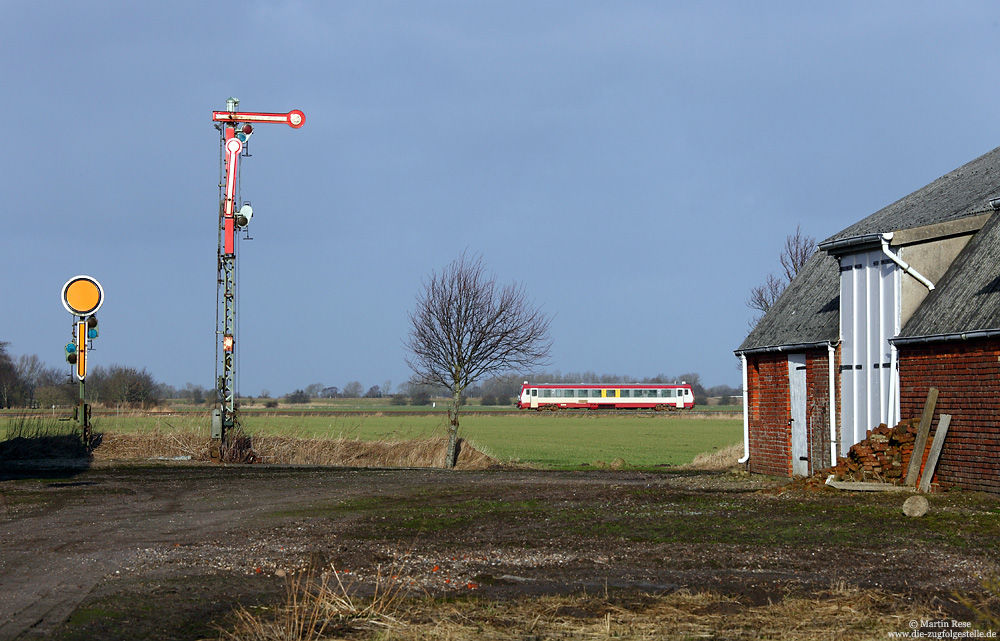 T4 der neg mit Formsignale bei Maasbüll an der neg-Strecke Niebüll - Dagebüll