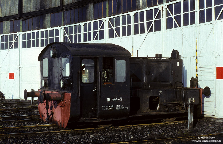 100 444 der DR buchmäßig als 310 444 geführt im Bw Sangerhausen