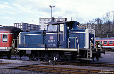 364 557 ex 260 557 in oceanblau beige in Saarbrücken Hbf