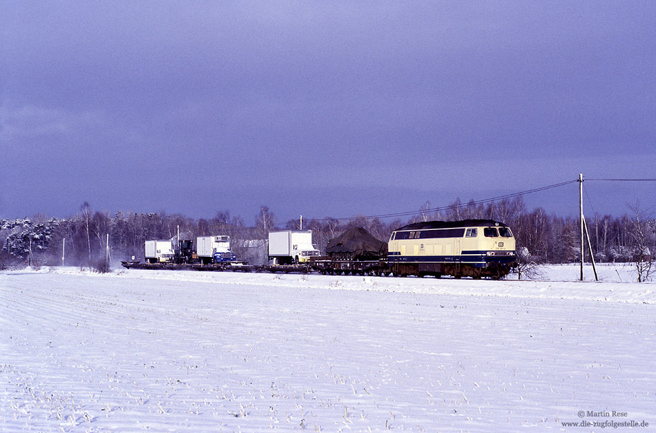 216 041 mit Dg-Lü53999 im Schnee auf der Sennebahn bei Hövelhof