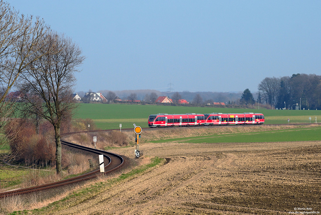 Nahe Havixbeck fährt der 643 574 und 057 als RB29070 nach Coesfeld