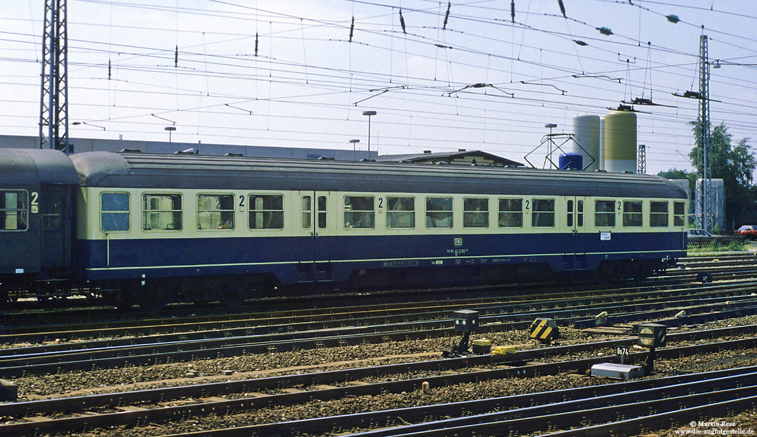 Silberling-Prototyp Bn 713 (50 80 22-11 003-7) in Paderborn Hbf