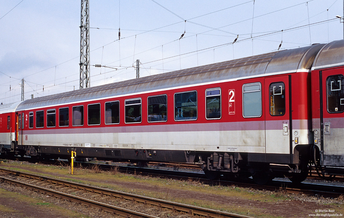 InterCity Großraumwagen Bpmz 291.2 (61 80 20-94 133-1) in Köln Bbf