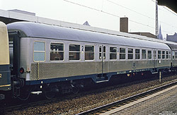 Silberling Bnrz 725 (50 80 22-34 002-2) in Paderborn Hbf